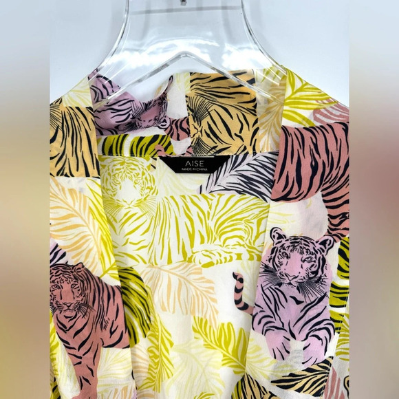 AISE The Kimono Silk Crepe de Chine  in Yellow Tiger Print One Size - Picture 6 of 10